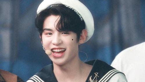 黄明昊吃瓜爆料是真的吗,真相揭秘还是无端猜测？